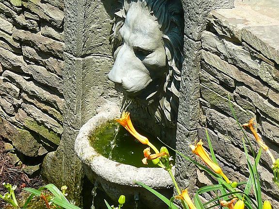 Stacked Stone Wall, Fountain