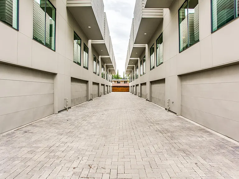Townhomes on Bennett — Photo 31