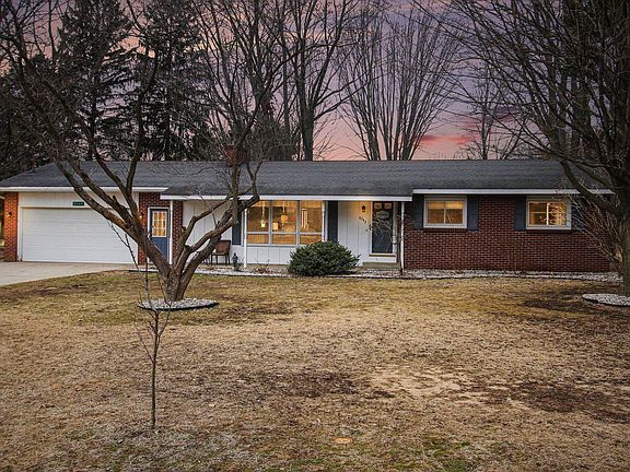 2nd image of 6243 Woodcliff St
