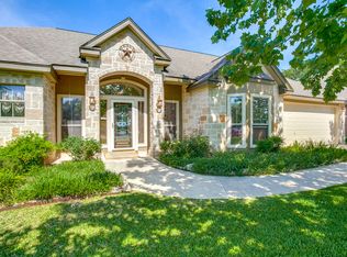 202 English Oaks Cir, Boerne, TX 78006