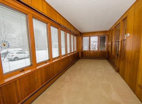 3rd image of 1120 Woodward Ave