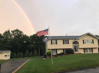 5 Cambridge Rd, Highland Mills, NY 10930