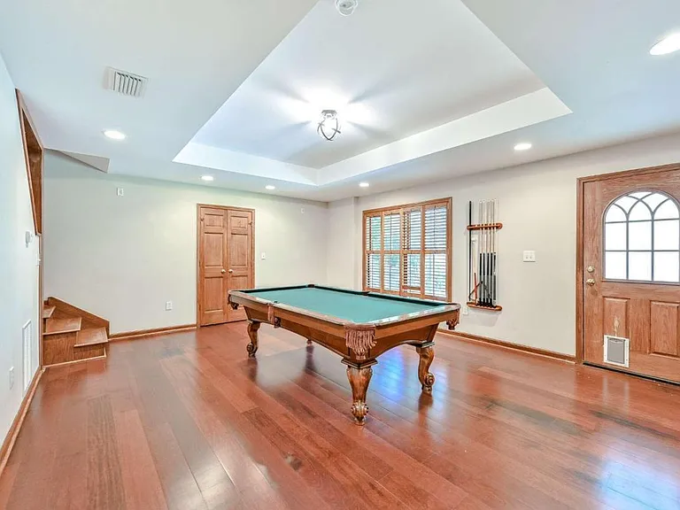 345 Eastcote Dr — Photo 42