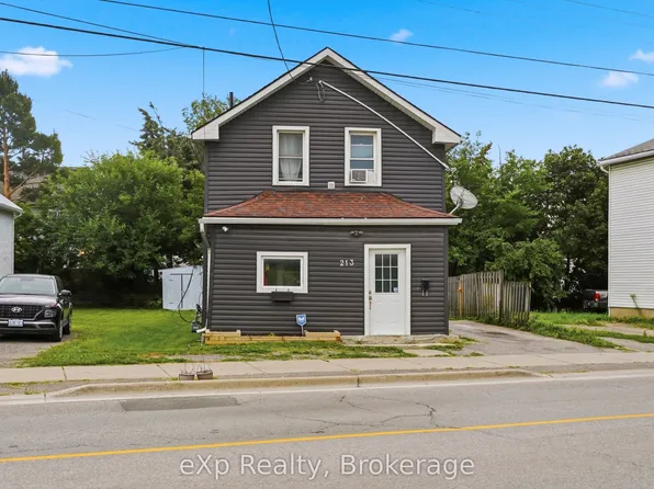 213 Station St, Belleville, ON K8N 2T6