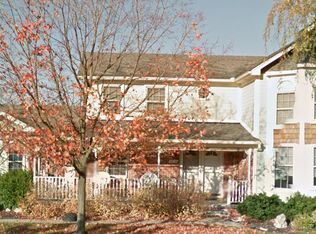 48273 Frank Dr, Macomb, MI 48044