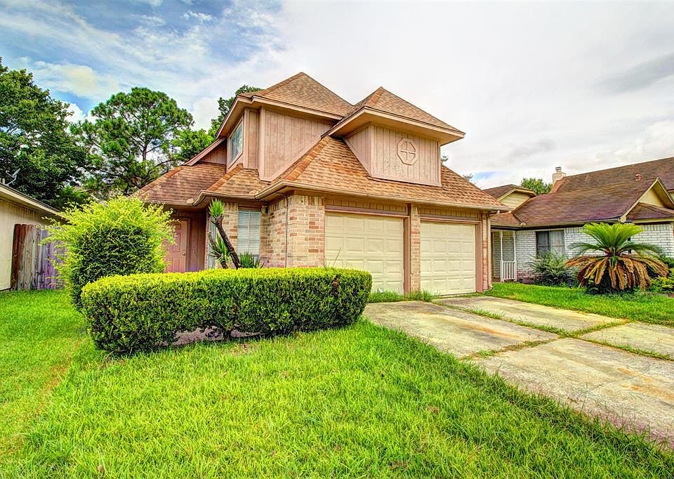 1st image of 10909 Olivewood Dr