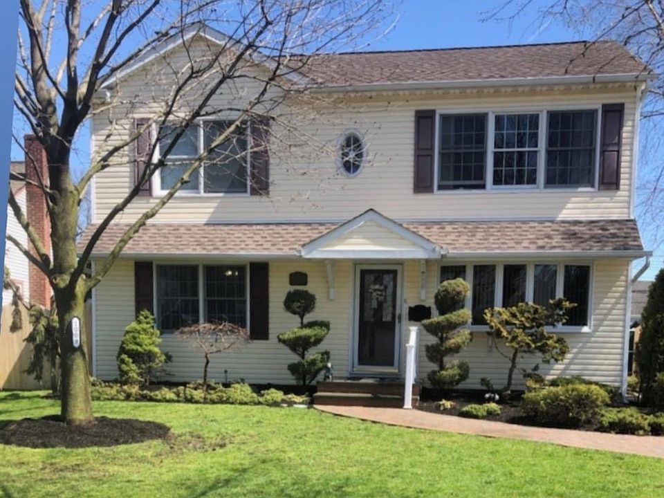 1st image of 1009 Huckleberry Road
