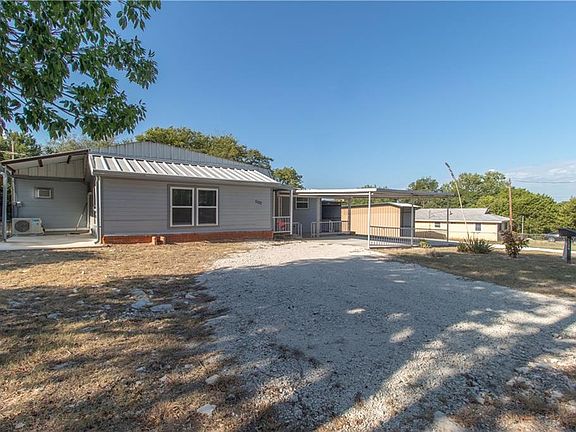 2nd image of 2806 Rockwood Dr