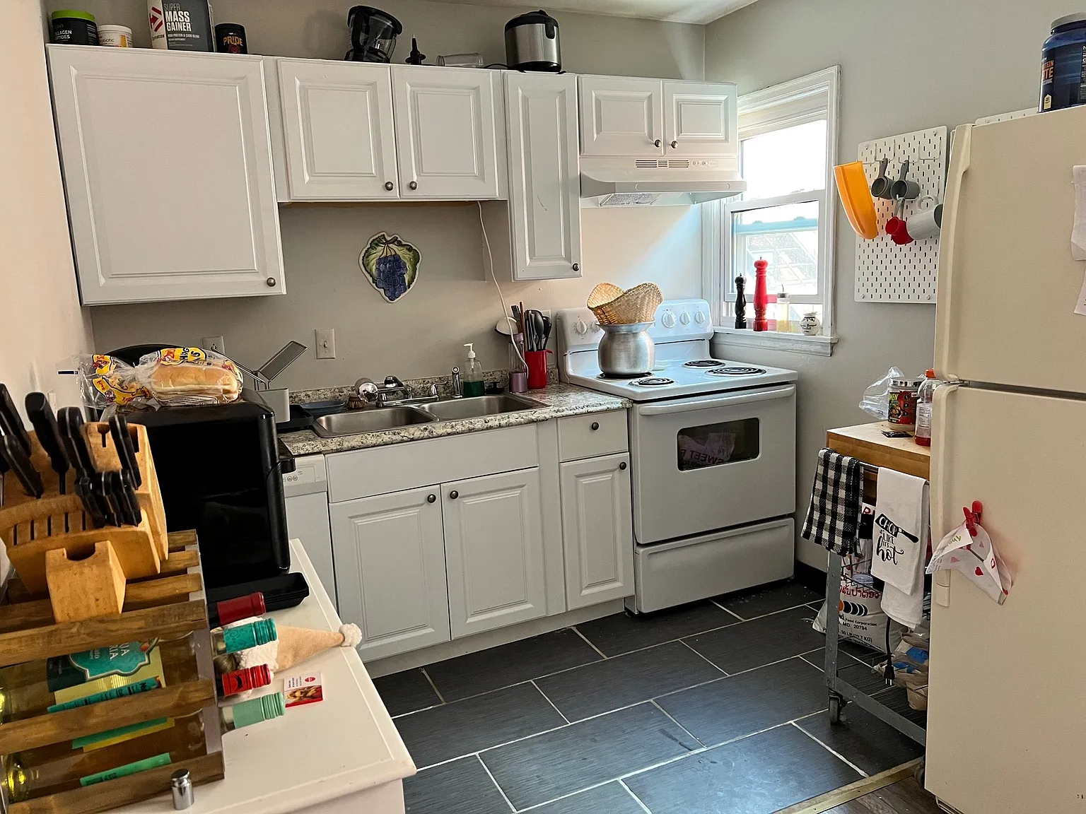 1 bed, 600 sqft, $1,000 — Photo 3