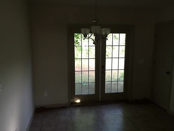 4th image of 4436 Granada Blvd