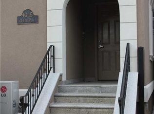 4015 214th Pl APT 3, Bayside, NY 11361