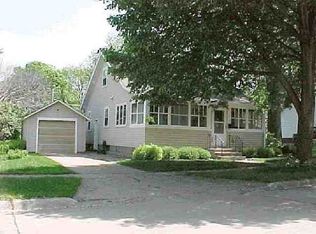 1518 Iowa St, Cedar Falls, IA 50613