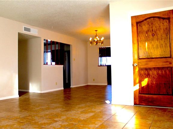 2nd image of 2813 McKinley Ave