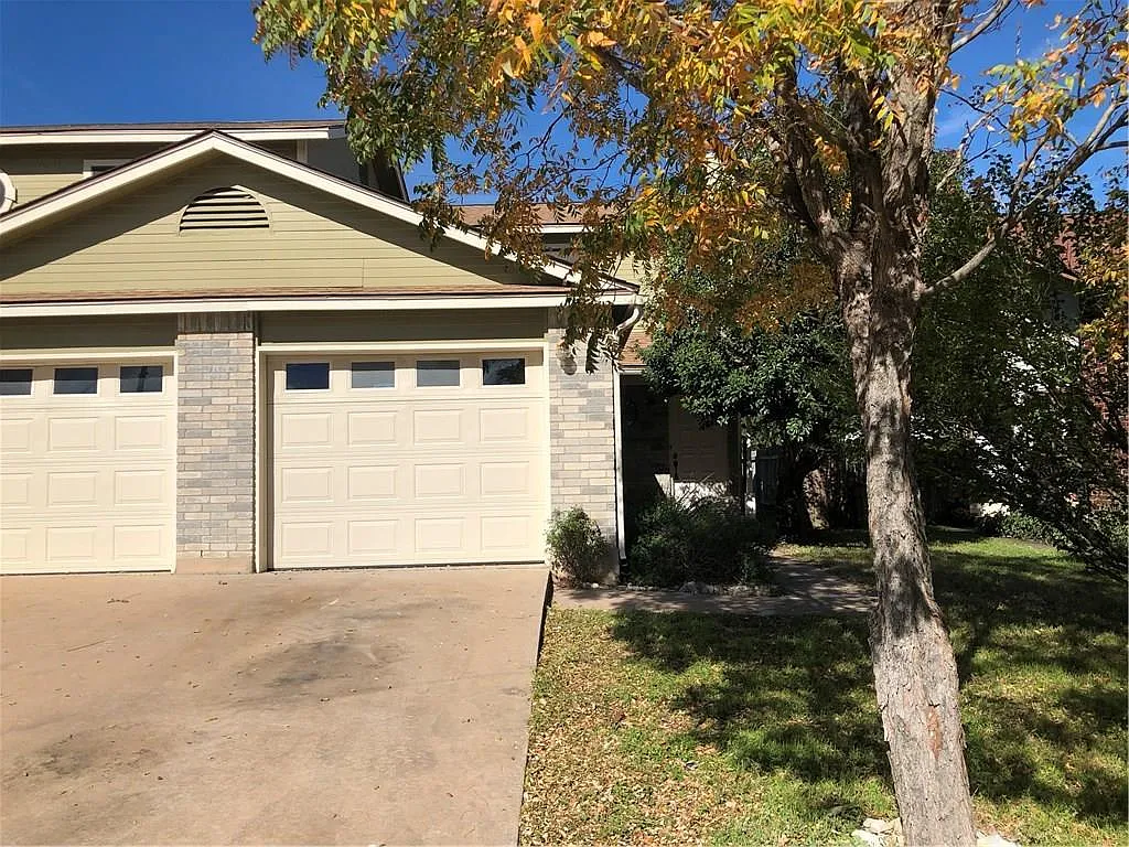 2 bed, 1.5 bath, 1087 sqft, $1,450 — Photo 1