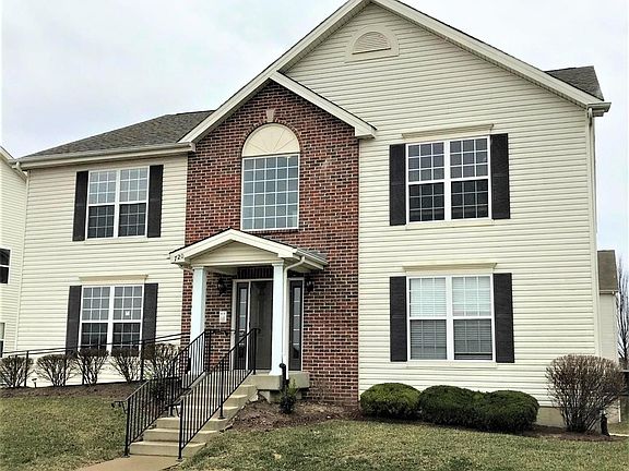 3rd image of 720 Harbor Woods Dr Unit D