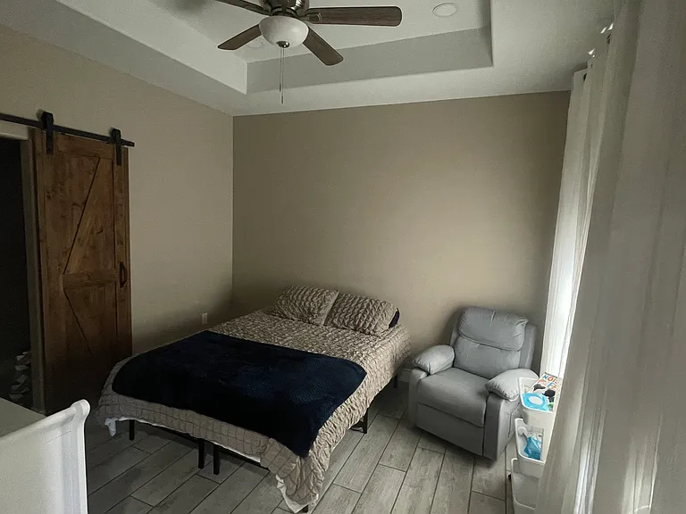 103 Margaret Ln — Photo 4