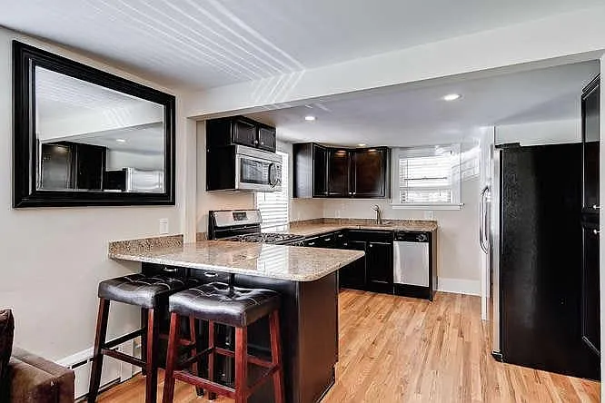 4 bed, 1800 sqft, $3,250 — Photo 3
