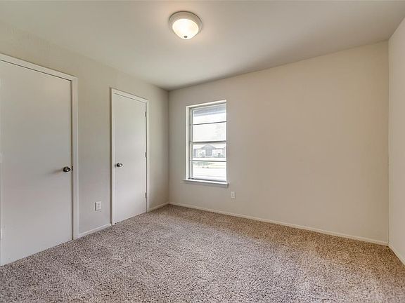 5th image of 1121 Southridge Dr