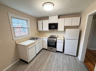 57 Colony Rd APT 2B, West Springfield, MA 01089