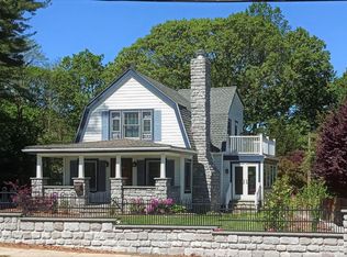 129 Soundview Rd, Huntington, NY 11743