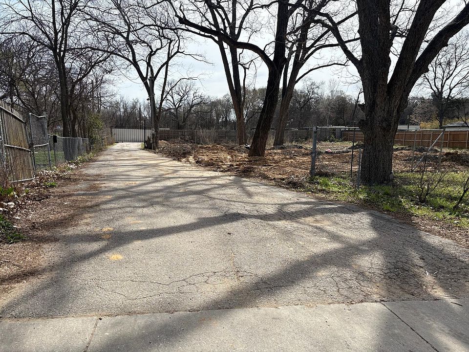 1st image of 2784 E Overton Rd