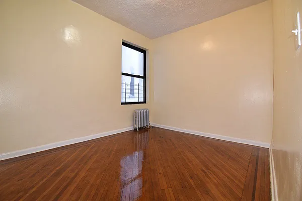 Rented by Bohemia Realty Group | media 4