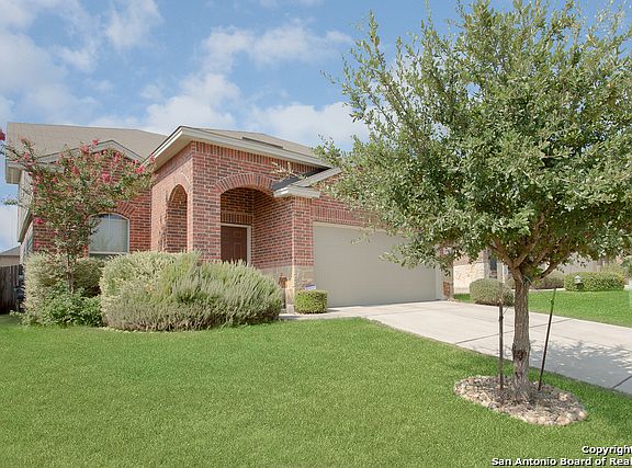 2nd image of 10902 Mustang Oak Dr