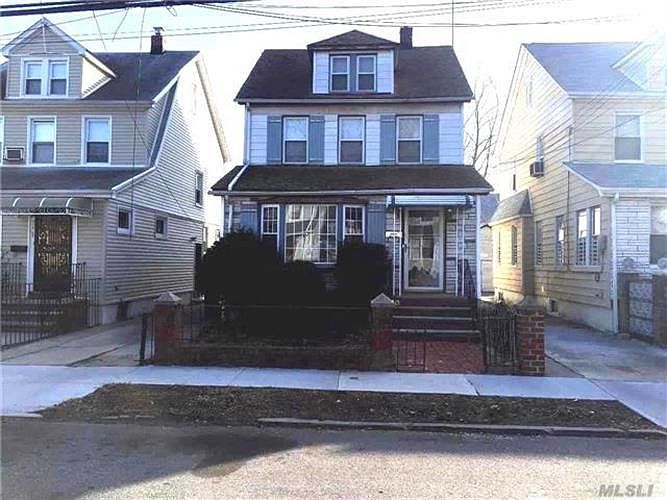 1st image of 21340 112th Ave