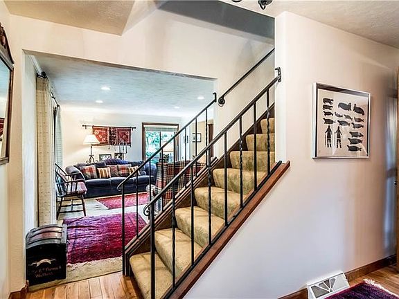 5th image of 4028 Duchess Ct