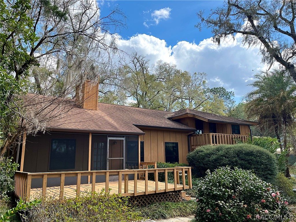 2244 W Tee Cir