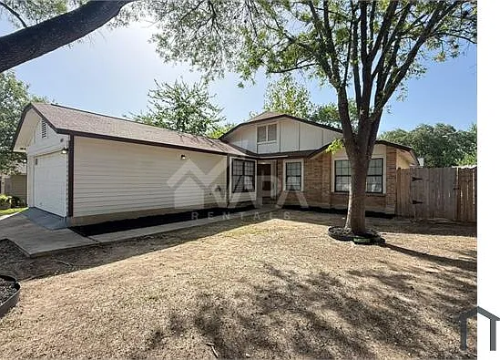 10038 Raven Field Dr