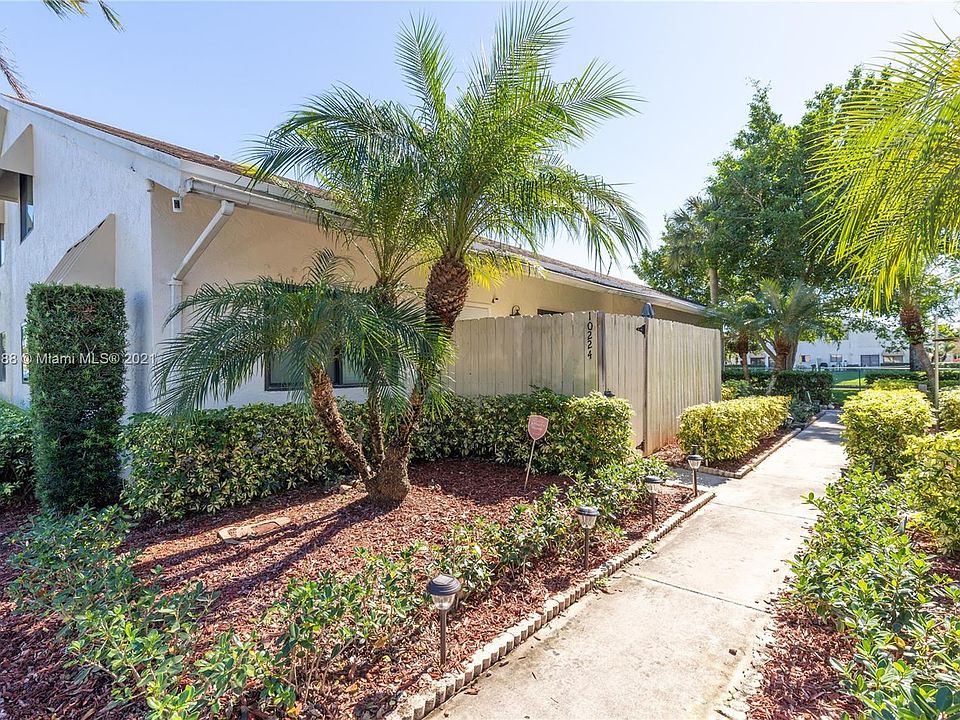 1st image of 10224 NW 33rd Pl #10224