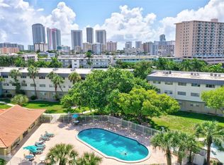 270 Layne Blvd APT 307, Hallandale, FL 33009