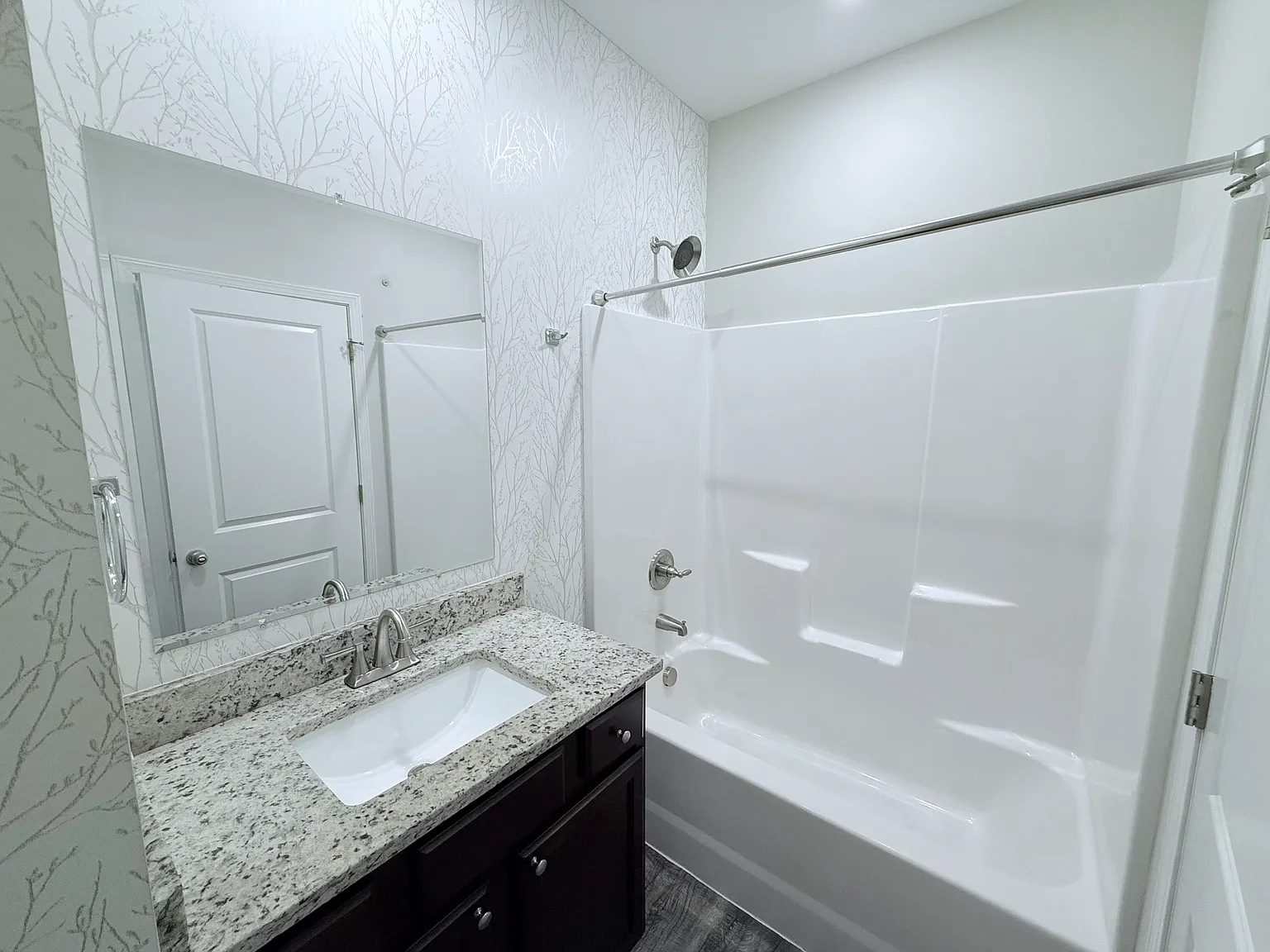 3 bed, 1224 sqft, $1,625 — Photo 4