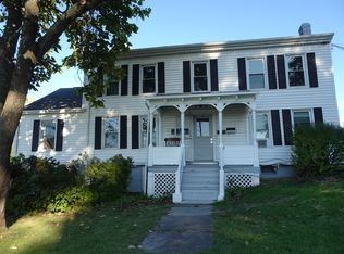 921-923 Columbia St #B, Hudson, NY 12534