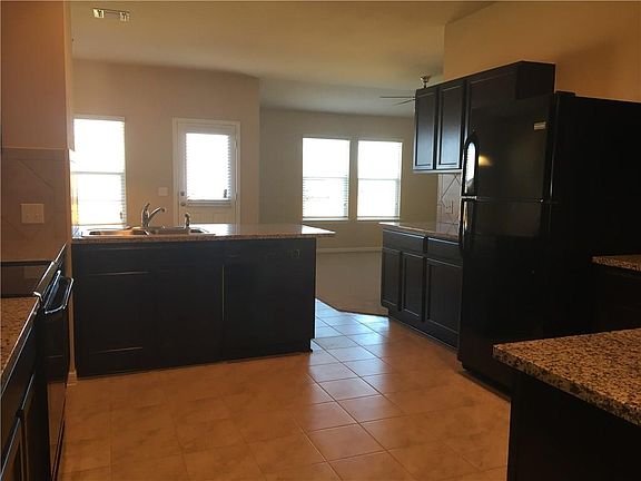 4th image of 100 Navidad River Dr