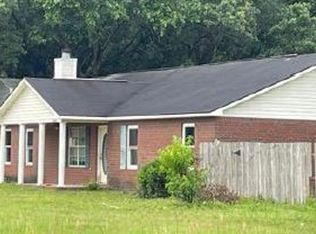 8699 Riverstone Rd, Milton, FL 32583