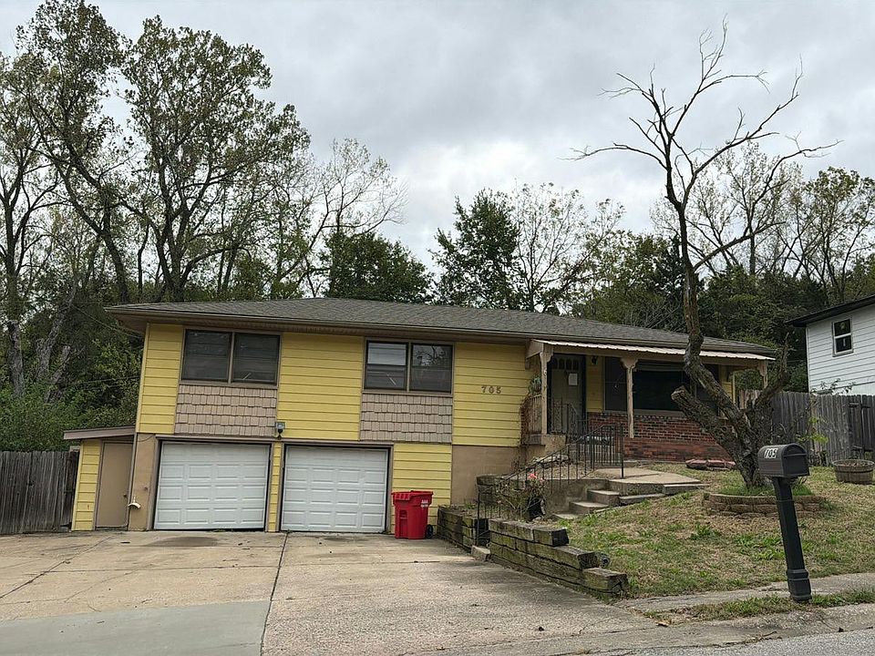 1st image of 705 S Crisp Ave