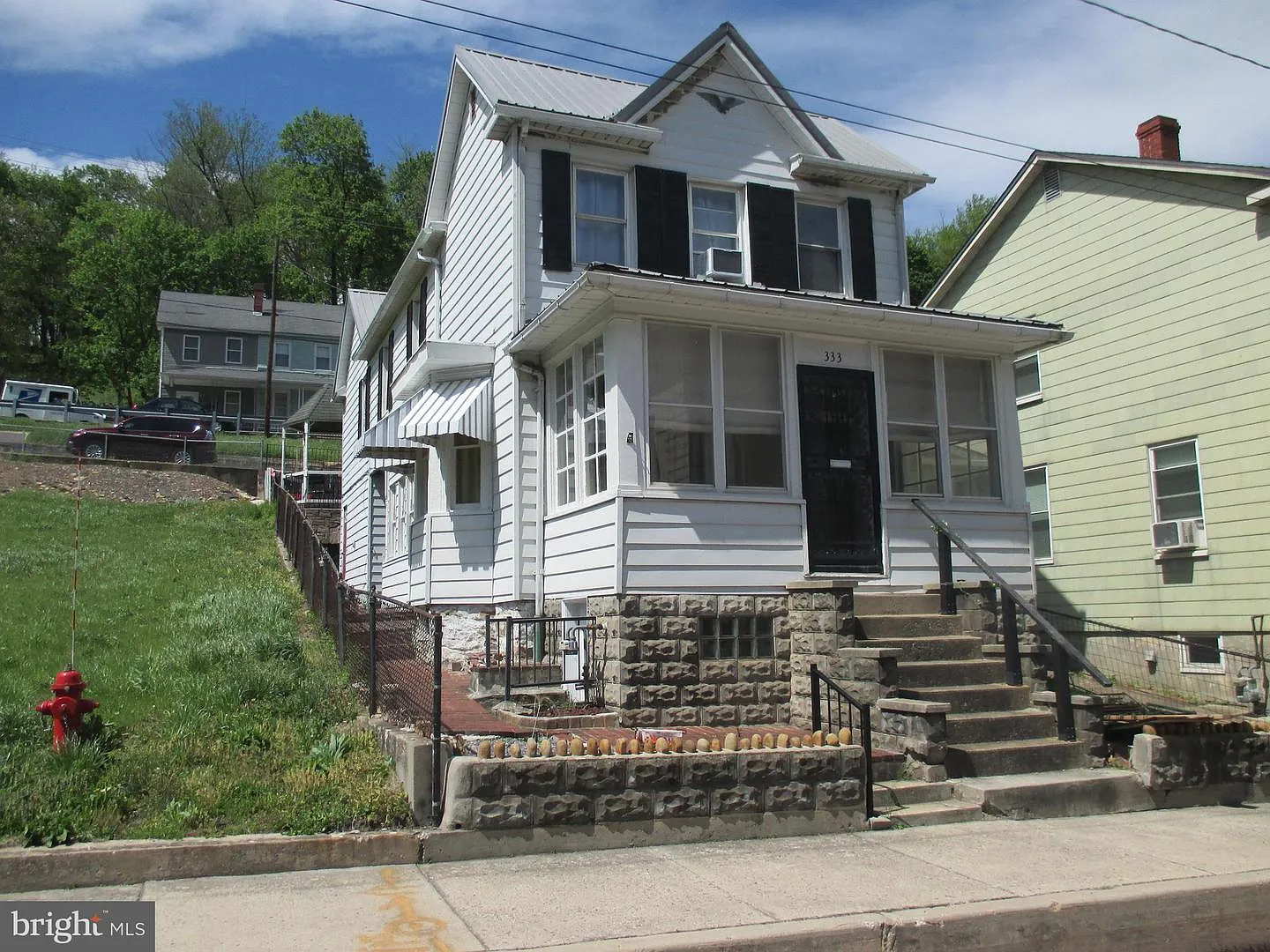 333 Pratt St photo 1
