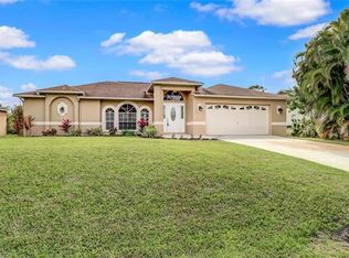 9052 Caloosa Rd, Fort Myers, FL 33967