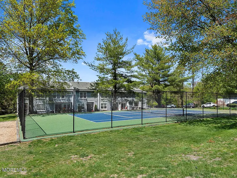19 Horseshoe Ct #19 — Photo 23
