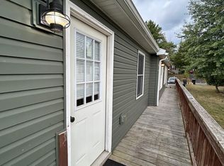 18 Barb Ln, Boyertown, PA 19512