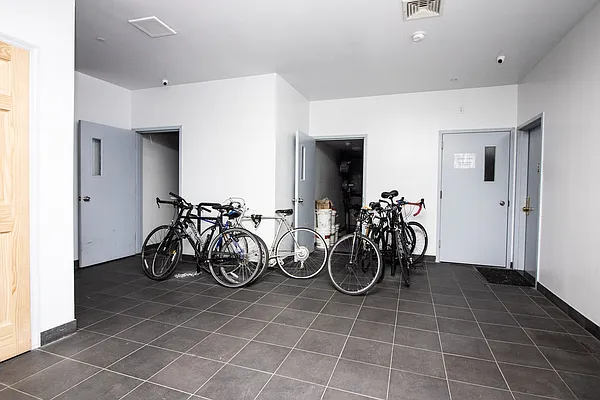 Rented by Oxford Property Group | media 25