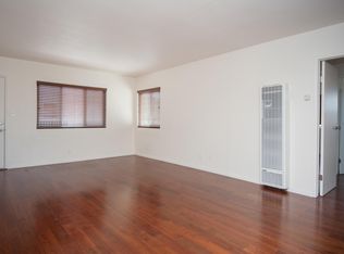 922 Emerald St, San Diego, CA 92109