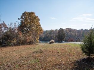 43 Sunny Field Ct, Wirtz, VA 24184