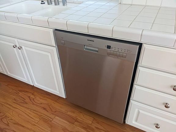 4th image of 8509 N Whitney Ave