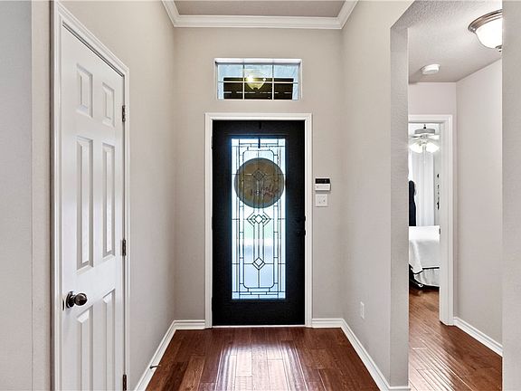 4th image of 214 Meir Ln