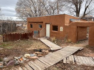 34 Valerio Rd #B, Ranchos De Taos, NM 87557