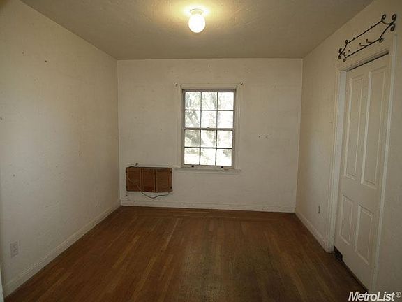 5th image of 325 California Ave