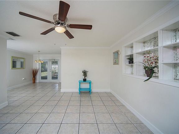 4th image of 3526 Lei Dr